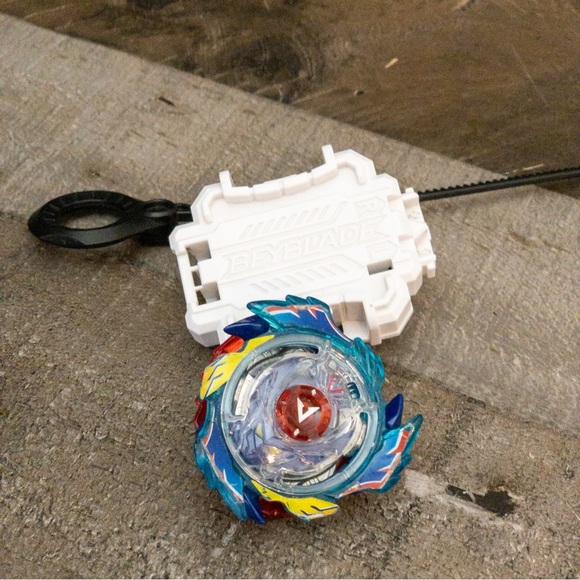 Beyblade Burst Evolution Genesis Valtryek V3 With Random Launcher Anime Bey Toy - Picture 1 of 4